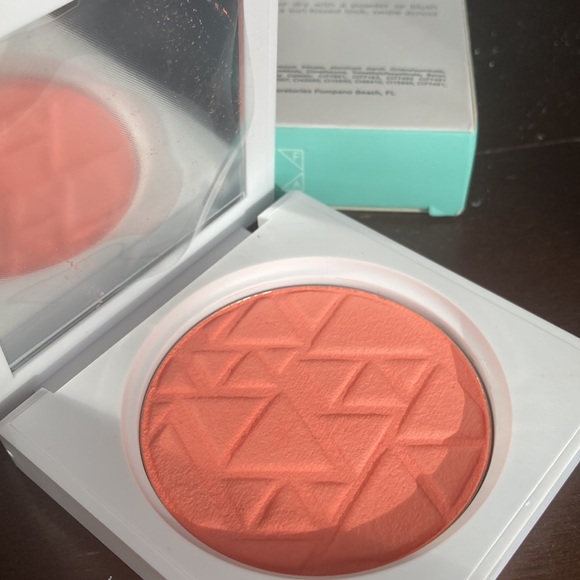 OFRA BLUSH Mia tai brand new, with box. Nwt - Picture 8 of 10